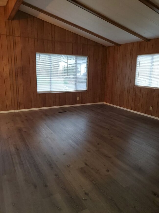 Building Photo - 2bed 2bath Double Wide Mobile