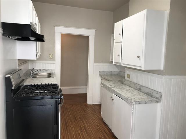 Building Photo - 1118 N Zang Blvd