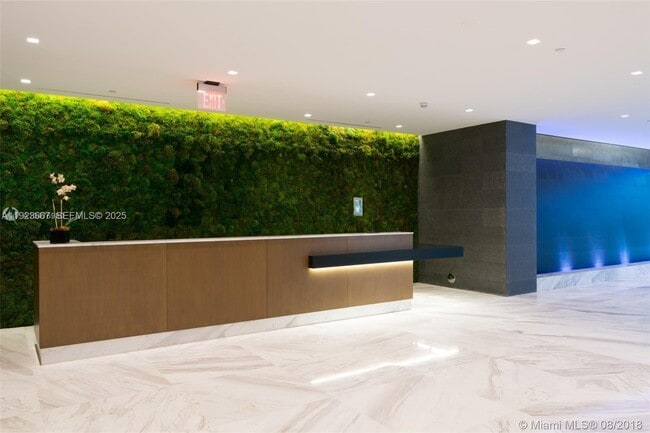 Building Photo - 400 Sunny Isles Blvd