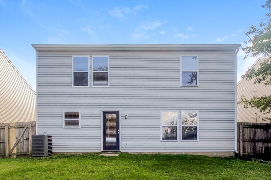 Building Photo - 9210 Centenary Ln