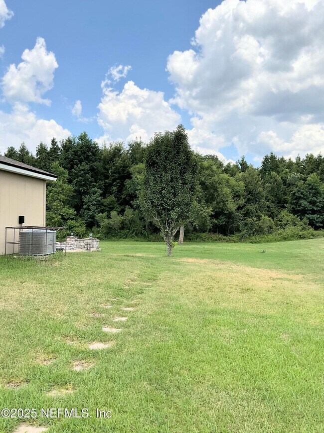 Building Photo - 8253 Golden Bamboo Dr