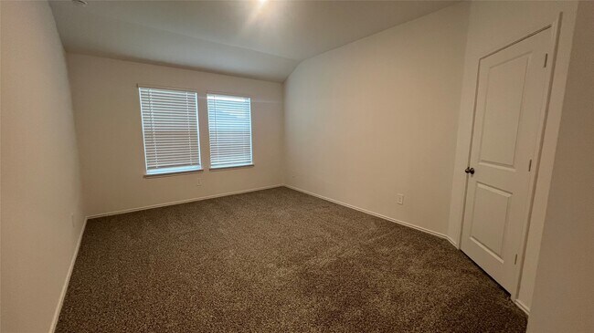 Building Photo - 3822 Zoeys Wy