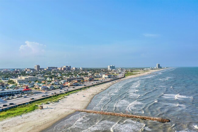 Building Photo - 1523 Avenue O