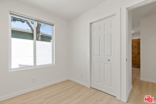 Building Photo - 23906 Darbun Dr