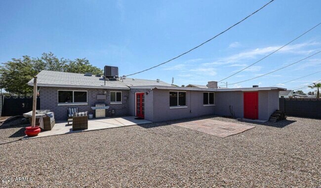 Building Photo - 4038 N 81st St