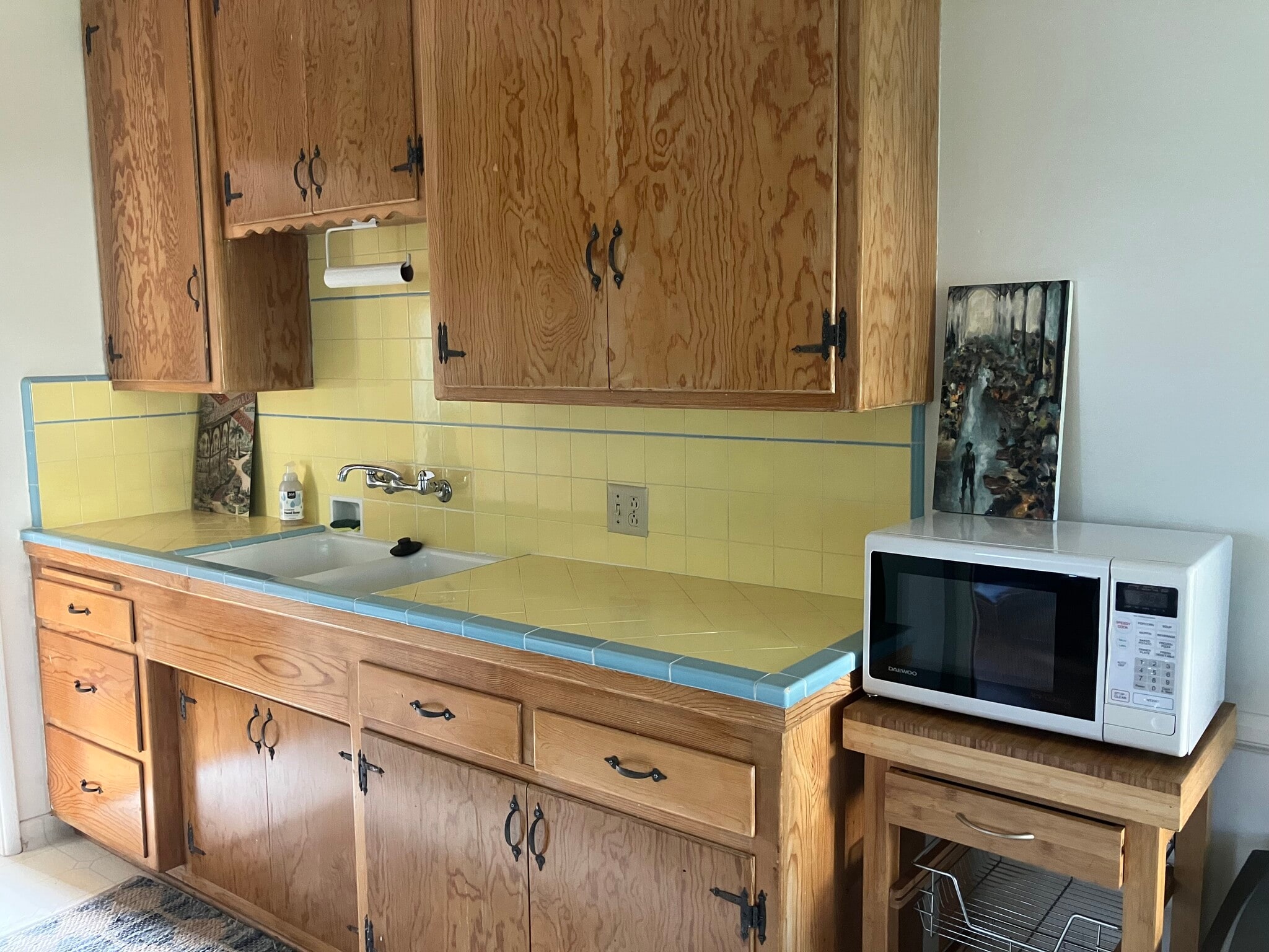 Building Photo - 834 12th St