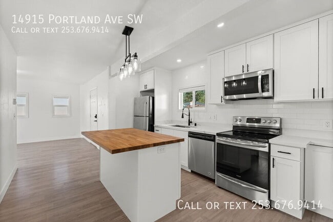 Building Photo - 14915 Portland Ave SW