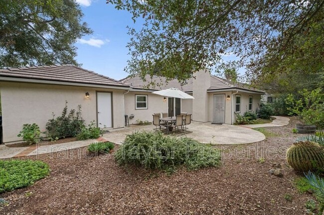 Building Photo - 10204 Lake Meadow Ln