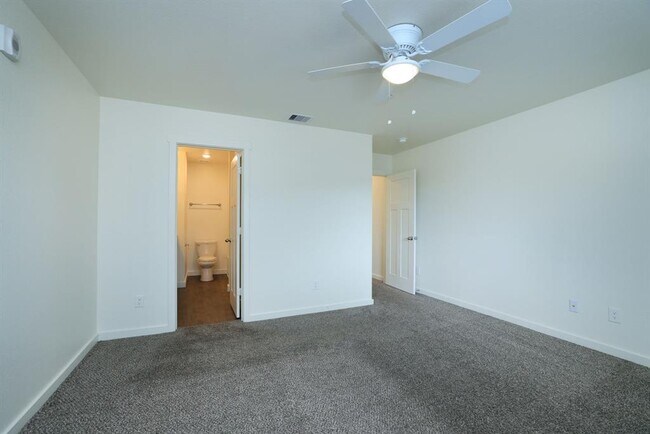 Building Photo - 21155 Gosling Rd
