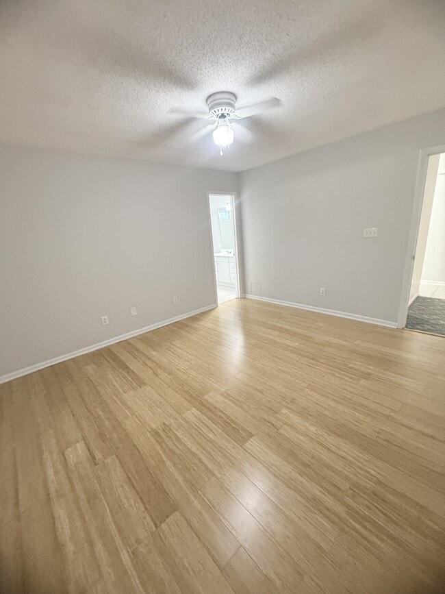 Building Photo - 1132 Lancelot Ln