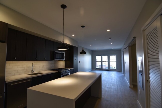 Building Photo - 120 Savin Hill Ave