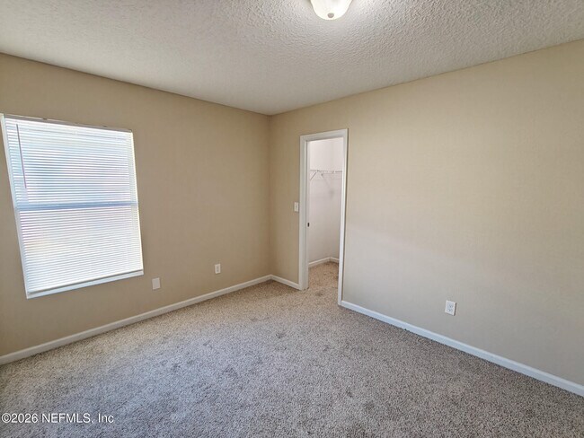 Building Photo - 8444 Hewitt St