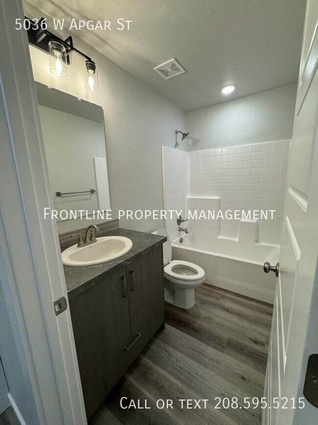 Building Photo - 5036 W Apgar St