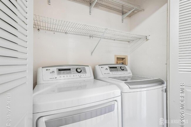 Building Photo - 289 Bromley Pl
