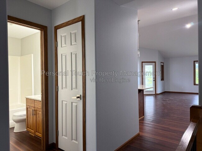 Building Photo - 3539 Woodbury Ct S