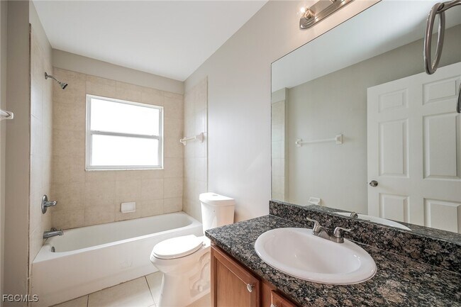 Building Photo - 630 Creuset Ave S