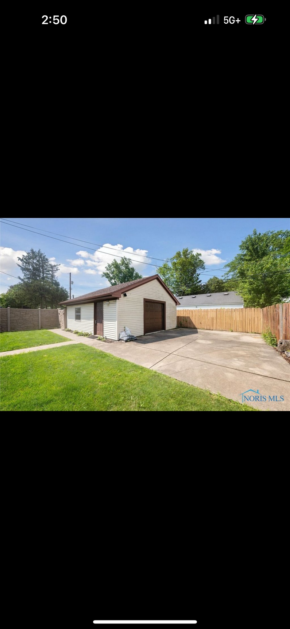 Building Photo - 1305 Cady St