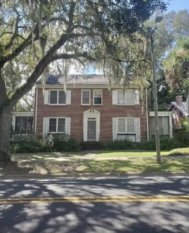 Primary Photo - 315 NE 8th Ave