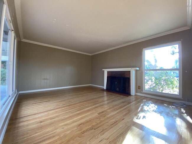 Building Photo - 668 Santa Coleta Ct