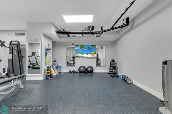 Building Photo - 750 N Ocean Blvd