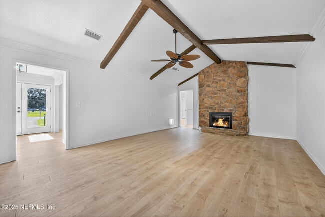 Building Photo - 6201 Grayling Dr