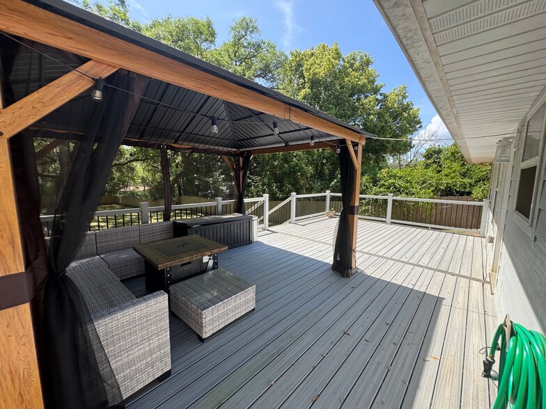 Building Photo - 6587 Park Ave NW