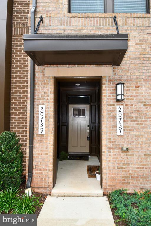 Building Photo - 20739 Heron Landing Dr