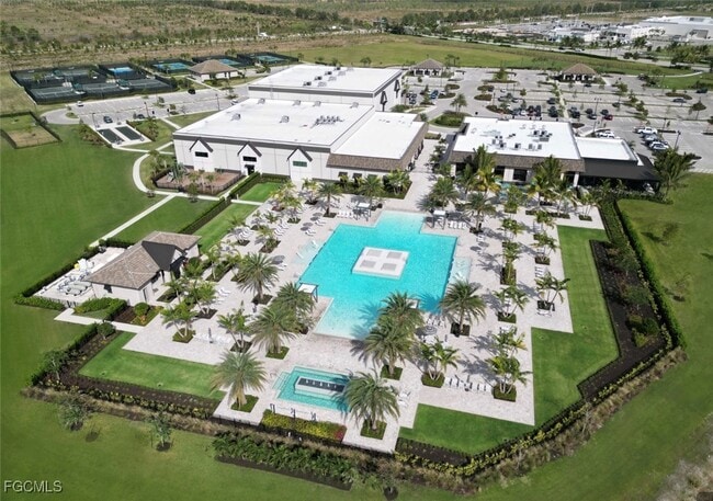 Building Photo - 20088 KIngmont Dr