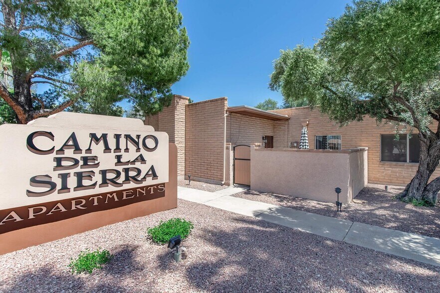 Interior Photo - Camino De La Sierra