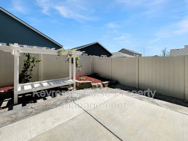 Building Photo - 4258 S Colditz Wy