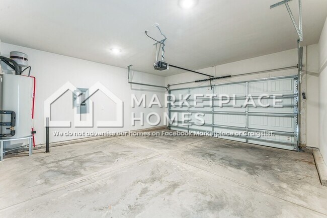 Building Photo - 3402 Saddlebred Dr