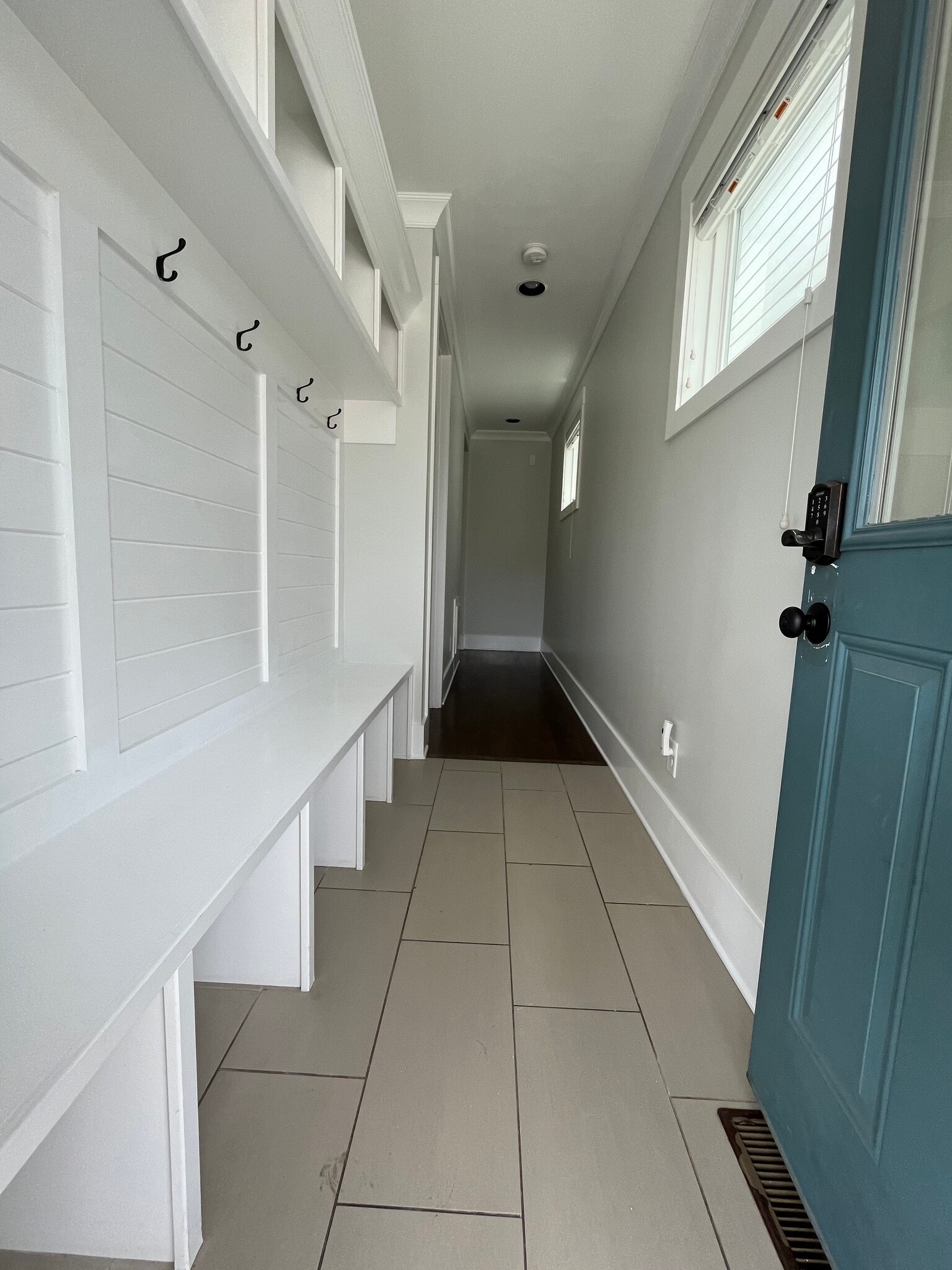 Building Photo - 1705 14th Ave S