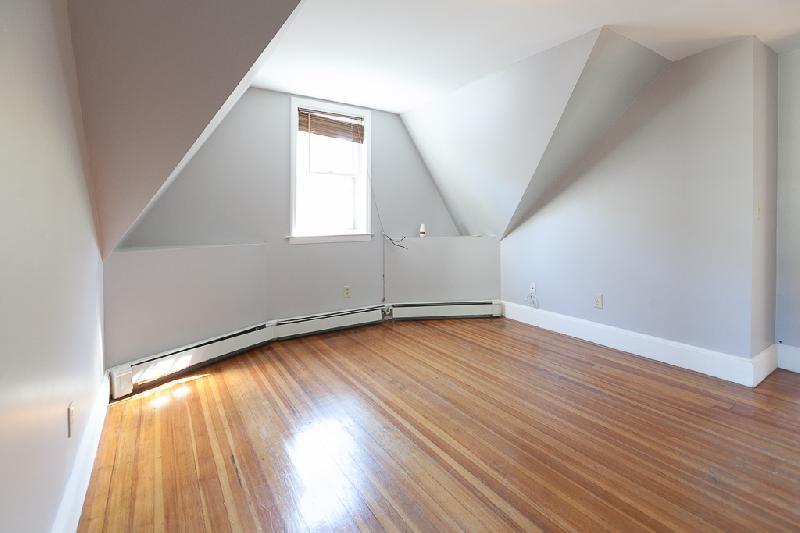 Building Photo - 47 Cornwall St