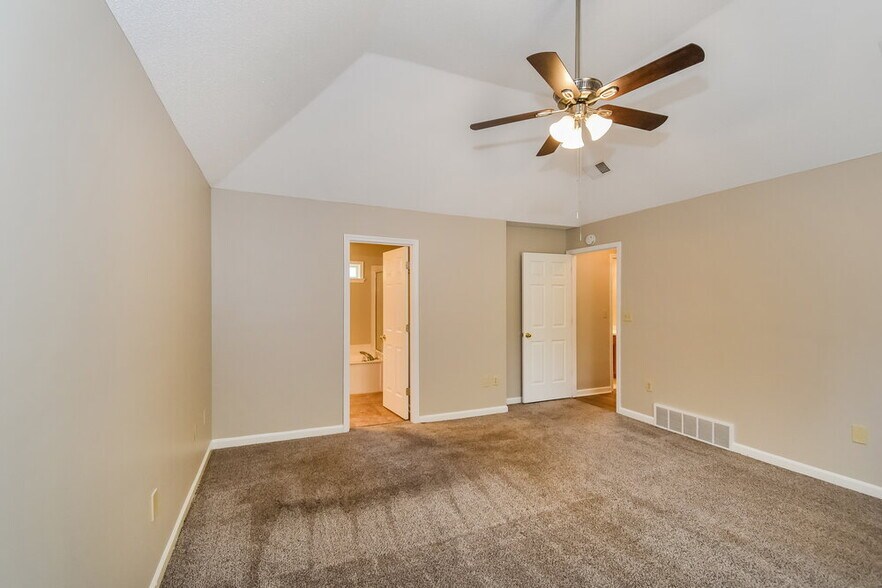 Building Photo - 1758 Torrington Ct