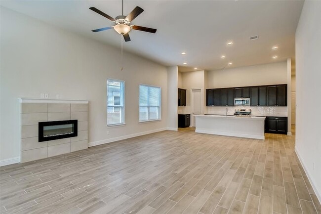 Building Photo - 601 C-Bar Ranch Trl