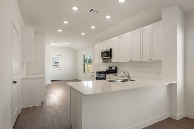 Building Photo - 1407 Hermosa Gdns