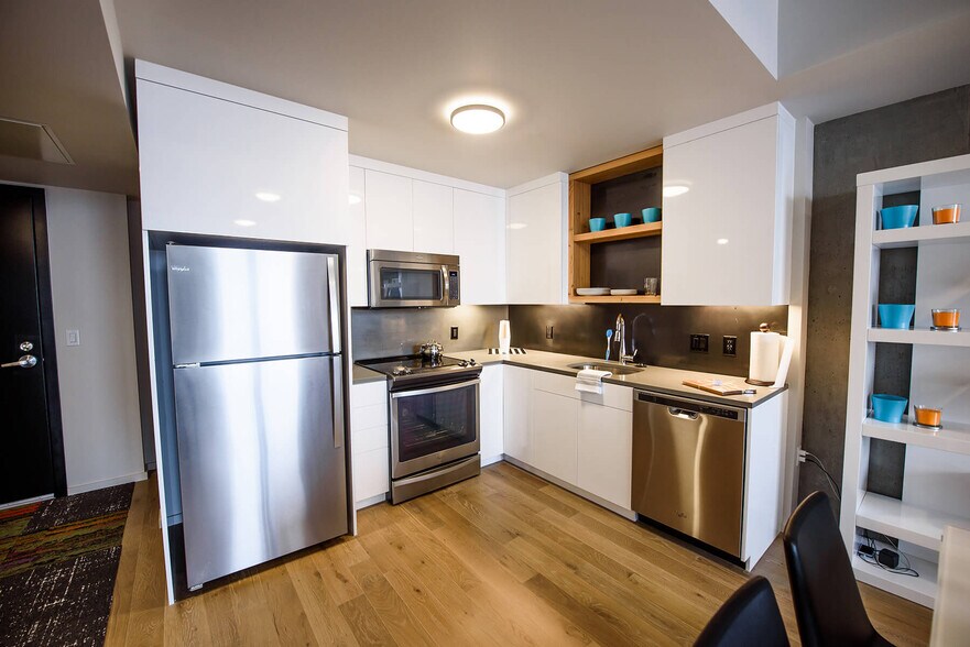 Q21 Apartments 2112 NW Quimby St Portland OR 97210 Apartment Finder