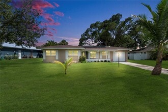 Building Photo - 246 SE 44th St