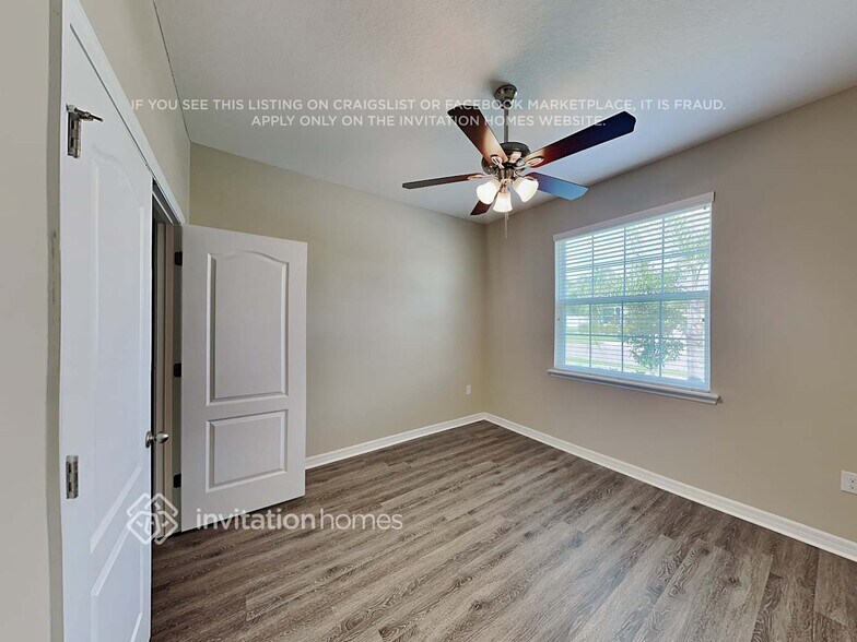 Building Photo - 15633 Trinity Fall Way