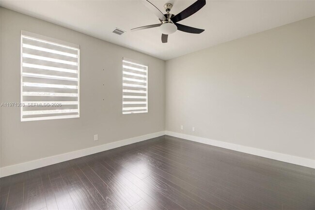 Building Photo - 619 SW 17th St