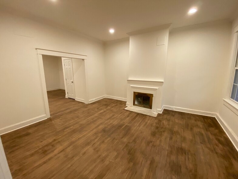 Building Photo - 1320 K St SE
