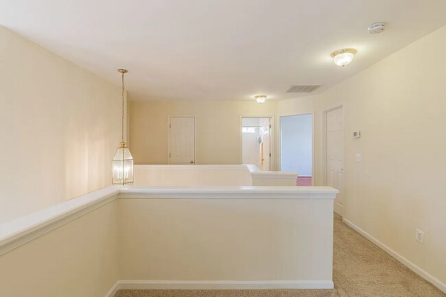 Building Photo - 47086 Garrett Pl