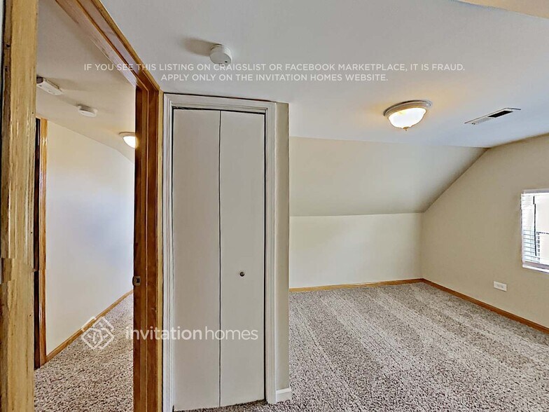 Building Photo - 11521 S Karlov Ave