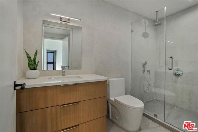 Building Photo - 4939 Petit Ave