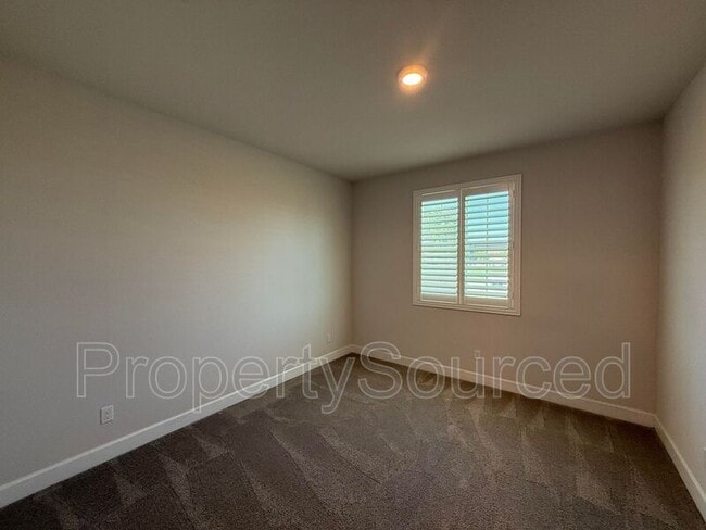 Building Photo - 1978 Memorial Ln