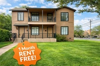 Building Photo - Alamo Heights Townhome