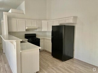 Building Photo - 2110 Los Feliz