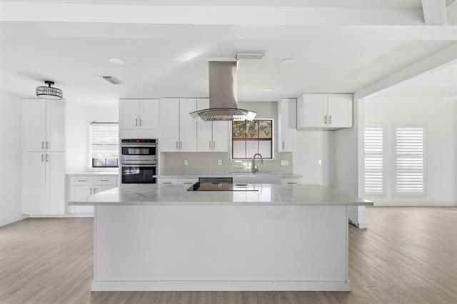 Building Photo - 18516 Featherwood Dr