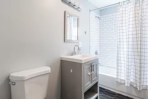 Building Photo - 3301 N Harding Ave