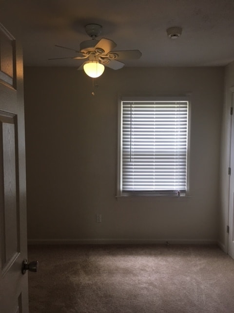 Building Photo - Spacious 2 Story In Willow Bend           20260604